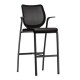 Banco operativo Nucleus asiento en piel y respaldo en mesh – NEGRO